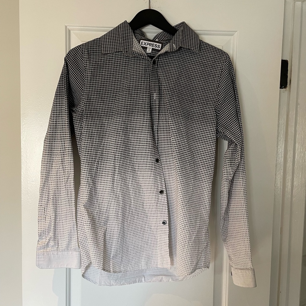 Men’s express Button down shirt size medium